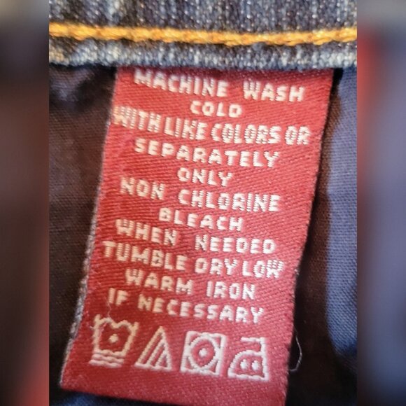 Jones Wear Jeans - Picture 4 of 6